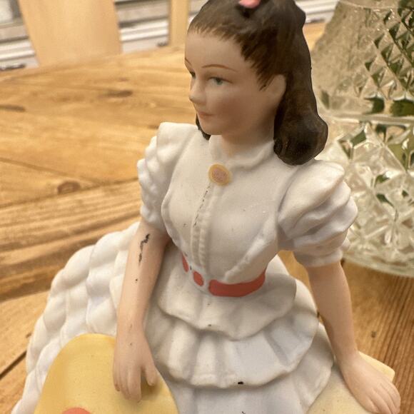 AVON PORCELAIN GONE WITH THE WIND SCARLETT O’HARA 1983 Vintage - Picture 4 of 13